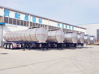 鲜奶运输车